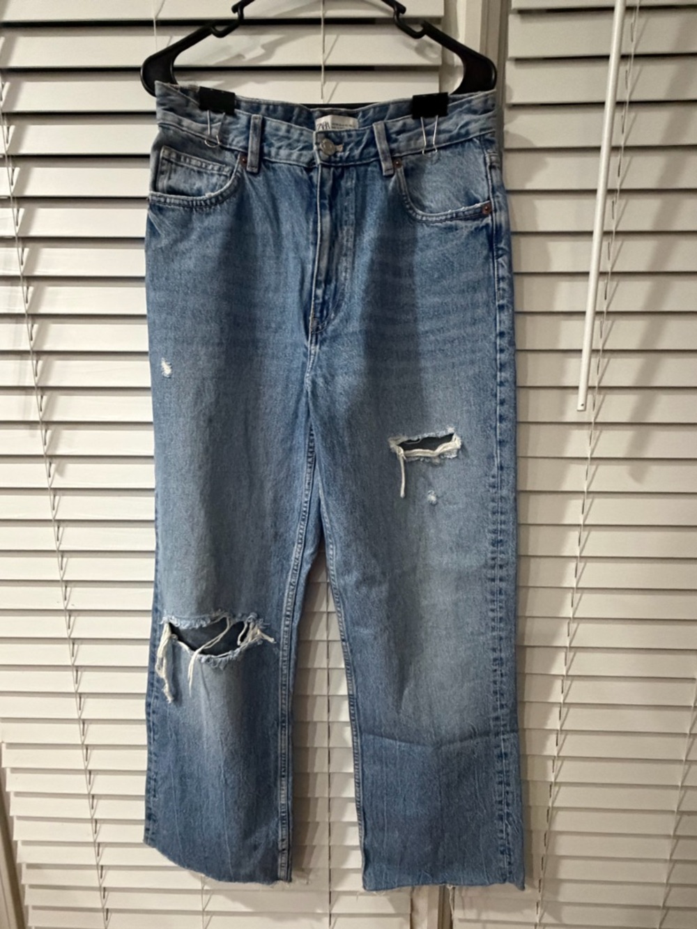 Zara Women’s Medium Blue Denim Jeans with Contrast Stitching, Size 8  XL Length
